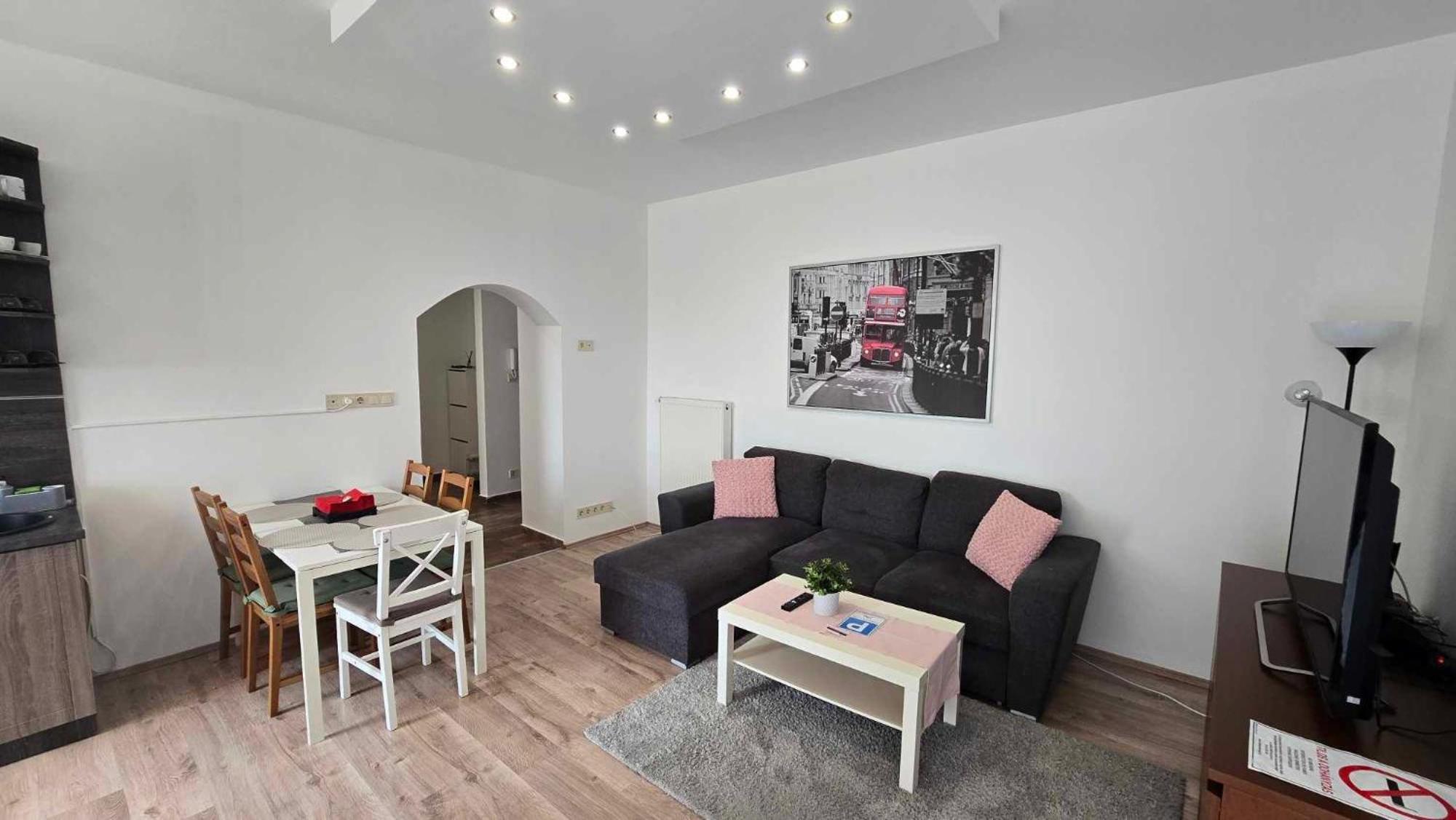 Aqua Apartman Тисауйварош Екстер'єр фото